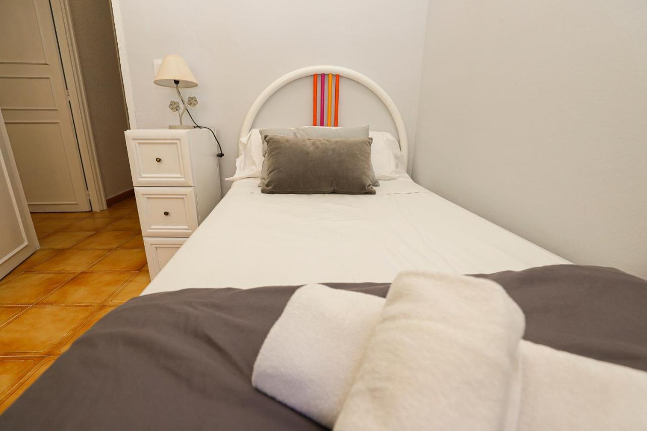 Differentflats Florida Apartment Salou Bagian luar foto